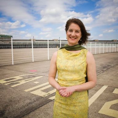 Music For Writers: Lisa Bielawa’s Emotional Economy