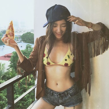 Pizza Vs. Abs: Does Anyone Else Struggle With Eating Healthy Over The Weekend?