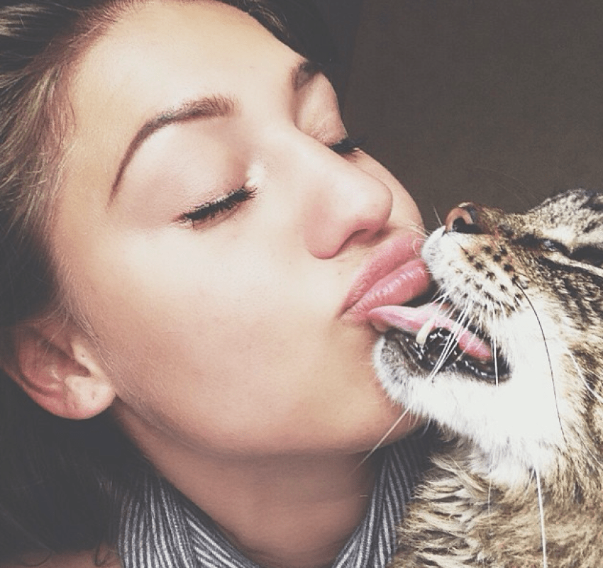 In Praise Of The Low-Maintenance Babe: 13 Men Describe What They Love About Laid Back Women