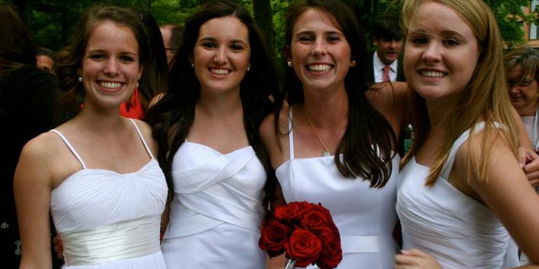 12 Reasons Why Your High School Friends Are Your Actual Best Friends Forever