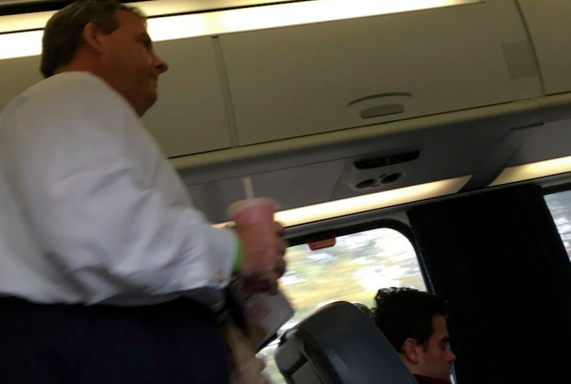 Passengers Get Chris Christie Kicked Off Amtrak Car Because He Was Being Too Loud