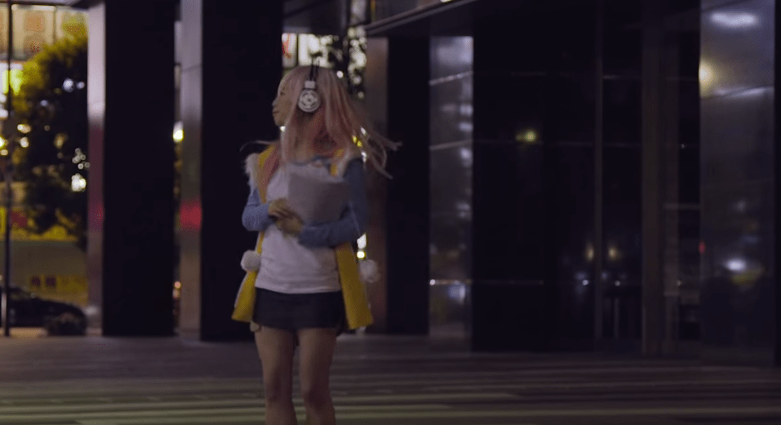 SLIT-MOUTHED WOMAN PRANK (Super Sonico cosplay) / Youtube