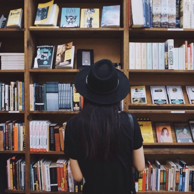 6 Reasons Why Reading Is The F*cking Best