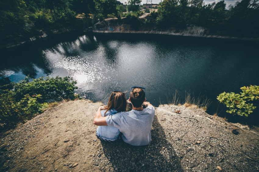 15 Reasons Your Childhood Sweetheart Makes a Great Adult Love