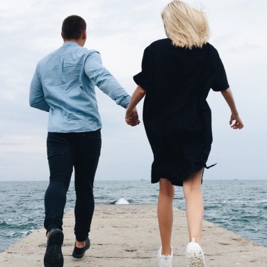 13 People In Longterm Relationships Share Their Favorite Unexpectedly Romantic Memories