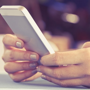 Quiz: Should You Text That Person You’re Thinking Of Texting?
