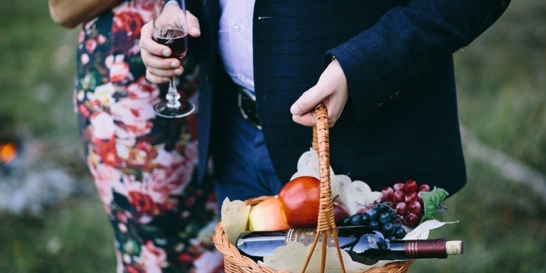 14 Perfect Gifts For The Girl Who’s In An Open Relationship With Wine