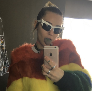 Here Are The 13 Absolute Best Celebrity Selfies Of 2015