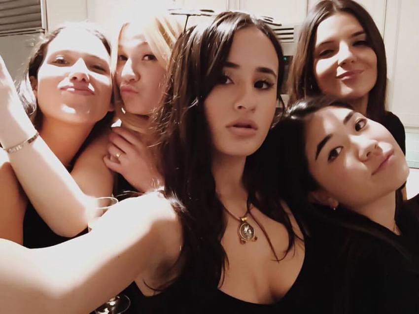 17 Ways Women Who Wear All Black Are #Blessed
