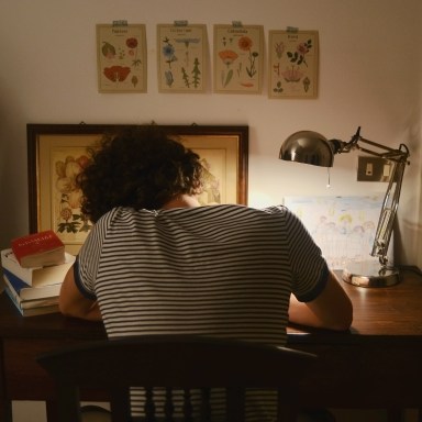 12 Activities You Resort To When You’re Stuck At Home And Depressed AF