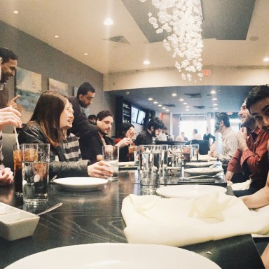 Check Please! 25 Waiters And Customers Share Their Most Cringeworthy Public Breakup Stories