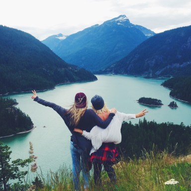 11 Signs You And Your Best Friend Are Twin Souls