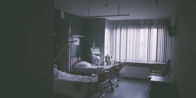 49 Real Nurses Share The Terrifying Hospital Ghost Stories That Scared Them To Death
