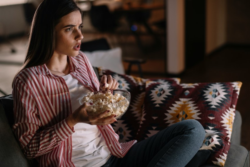 8 Signs You’re The Type Who Would Actually Survive A Horror Movie