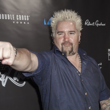 An Unofficial Review Of My Trip To Flavortown: Guy Fieri’s Signature Bar And Grill