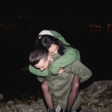 This Is The Truth About Meeting The Right Person At The Wrong Time