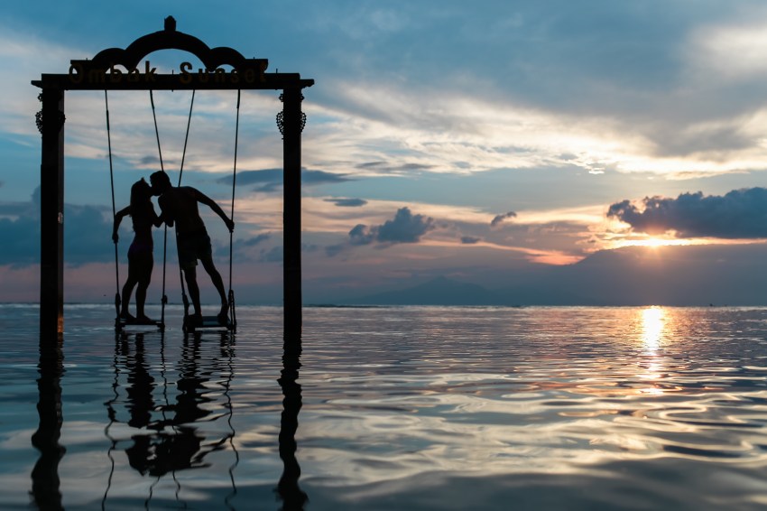 Couples Are Too Quick To Say ‘I Love You’ And It’s Causing All Kinds of Problems