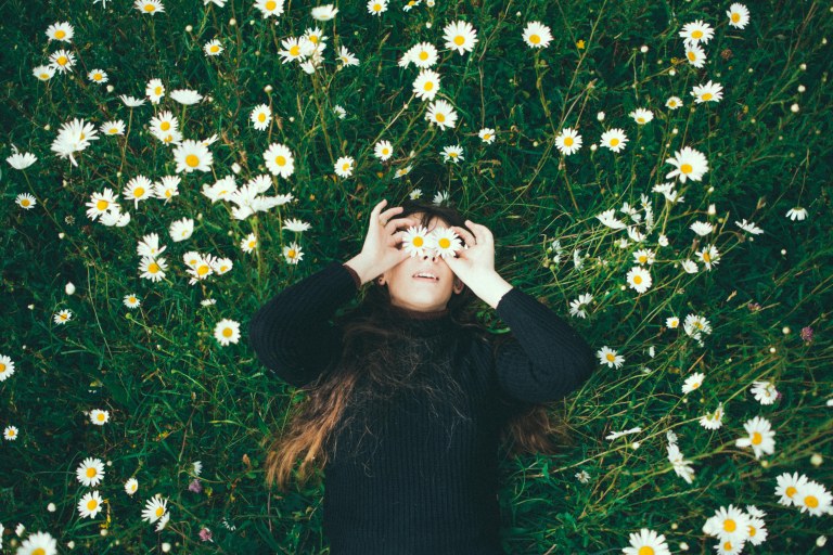 9 Beautiful Things That Happen When You No Longer Seek Other People’s Approval To Justify Your Worth