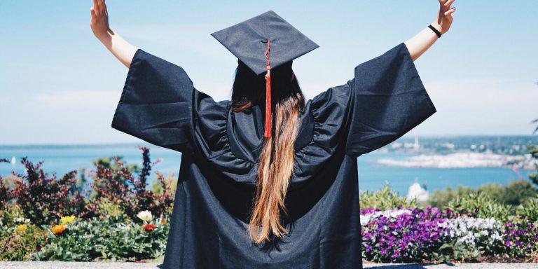 9 Real Talk Reminders Every College Grad Needs To Hear Right Now