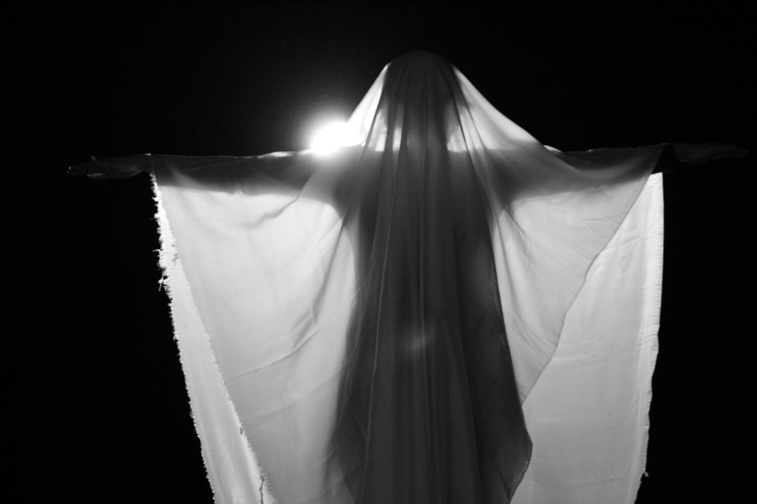 29 Creepy Quotes That Will Make You Believe In Ghosts