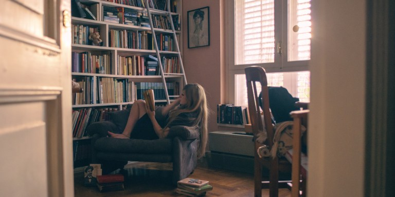 10 Things All Women Who Weren’t The ‘Cool Girl’ In High School Can Relate To In Adulthood
