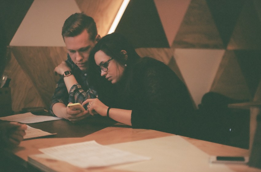 7 Ways to Regain Your Confidence And Quit Acting Clingy