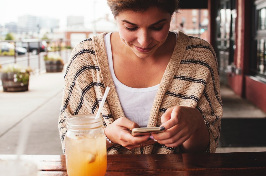 The 12 Steps To Breaking Free From Your Addiction To Dating Apps