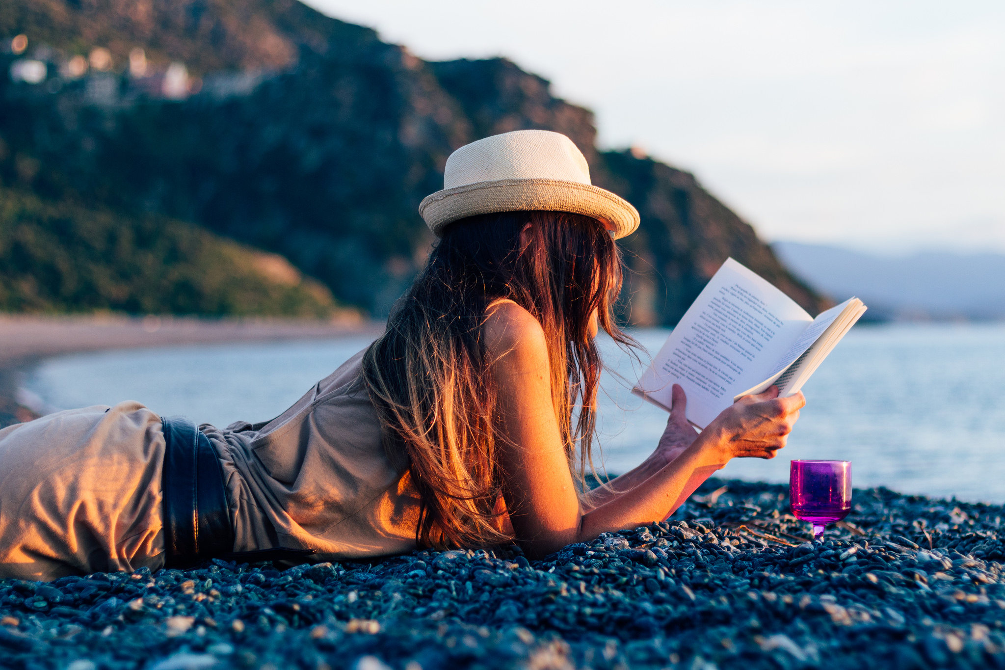 how-to-find-yourself-when-you-re-constantly-feeling-lost-thought-catalog
