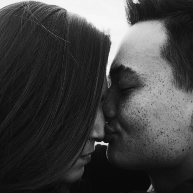 11 Things You Need To Know Before You Date Someone Whose Love Language Is ‘Receiving Gifts’