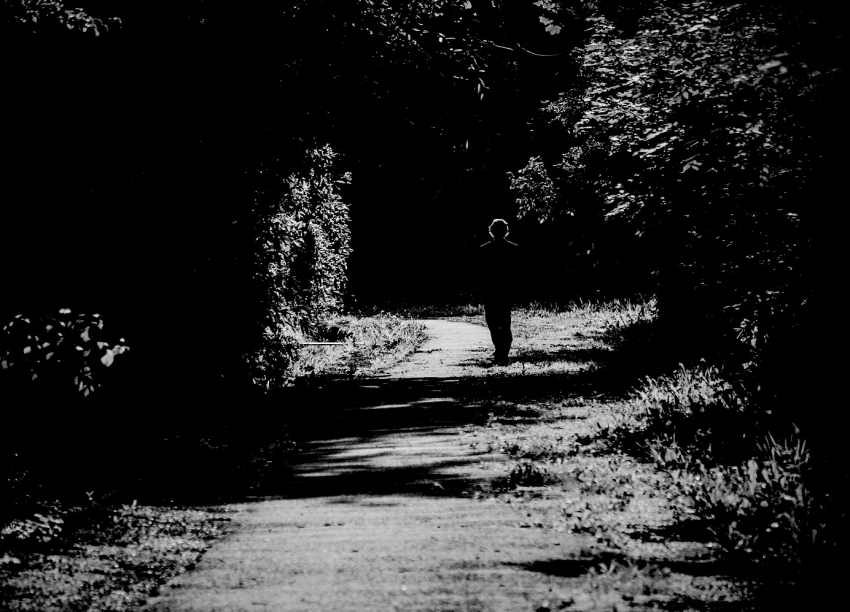 12 Hitchhikers, Truckers, And Travelers Share Their Most Terrifying Stories From America’s Darkest Highways