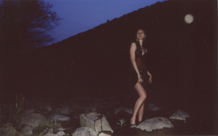 24 Incredibly Creepy Stories That Will Keep You Awake Tonight