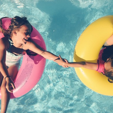 9 Sentences That Define Exactly What It Means To Be An Older Sibling