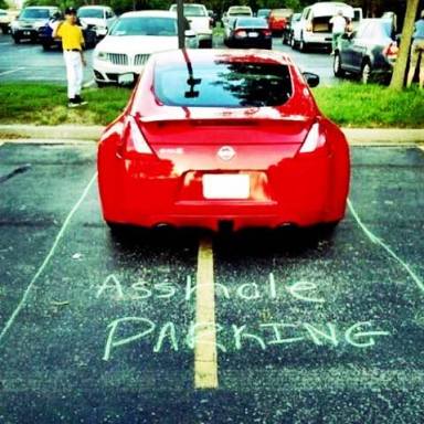 44 Crazy Photos That Prove Some People Suck At Parking (And Life)
