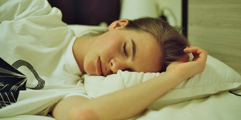25 Thoughts Every Nightowl Has The Minute They Try To Go To Bed
