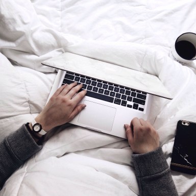 23 Reasons That It’s Totally O.K To Stalk Yourself On Online