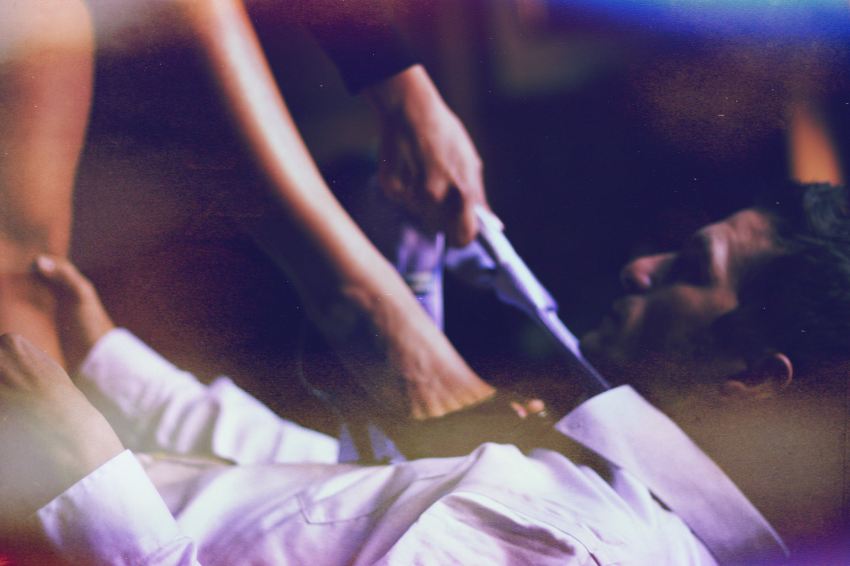 23 People Share Their Horny Accounts Of Joining The Mile High Club (And Tell How They Got Away With It)