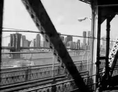 Manhattan Bridge to city