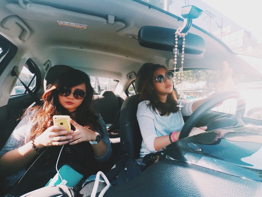 He’s Not Worth Texting Back If He’s Doing Any Of These 5 Things