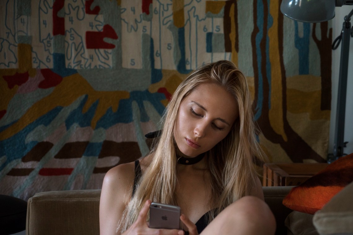 1140px x 760px - 36 Sexts To Send Her Before You See Her If You Want Her Turned On | Thought  Catalog