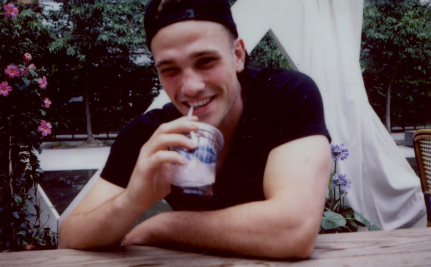 75 Stupidly Simple Ways To Tell A Guy Likes You