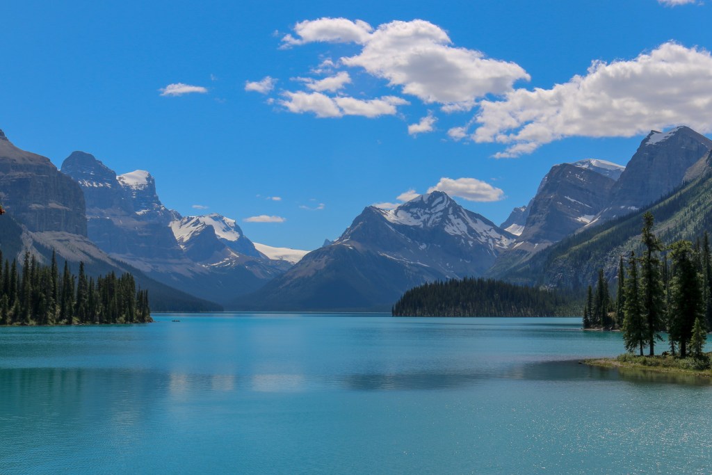 7 Natural Wonders That Will Convince You To Travel To Canada ASAP  Thought Catalog