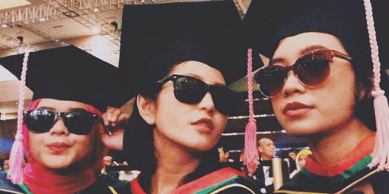9 Contradictions Of Job Hunting That Make Post-Grads Want To Pull Their Hair Out