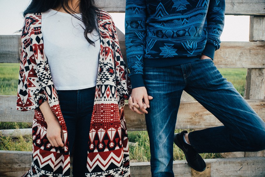 10 Ways Extroverted Introverts Love Differently