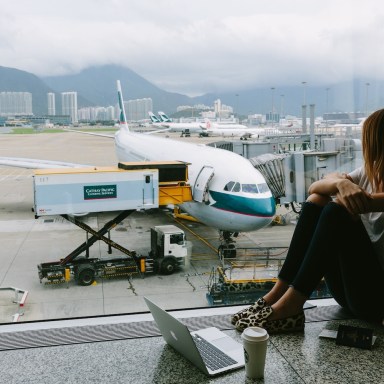 16 Rules That Every Kind, Smart and Compassionate Traveler Follows When They Fly