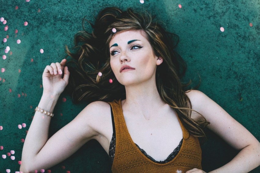 15 Things That A Woman Will Only Do If She REALLY Likes You