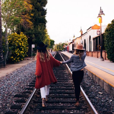 6 Tips For Maintaining A Long Distance Friendship