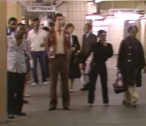 1980-subway-platform-crowd