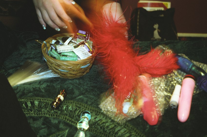 16 Little Things That Will Drive Him Wild