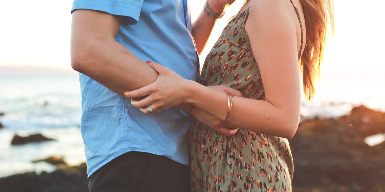 How To Tell If You’re Actually In Love (And Not Just Emotionally Dependent)
