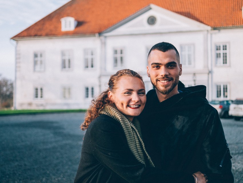 18 Real Men Honestly Reveal Whether They ACTUALLY Want Their Woman To Be Independent Or Not